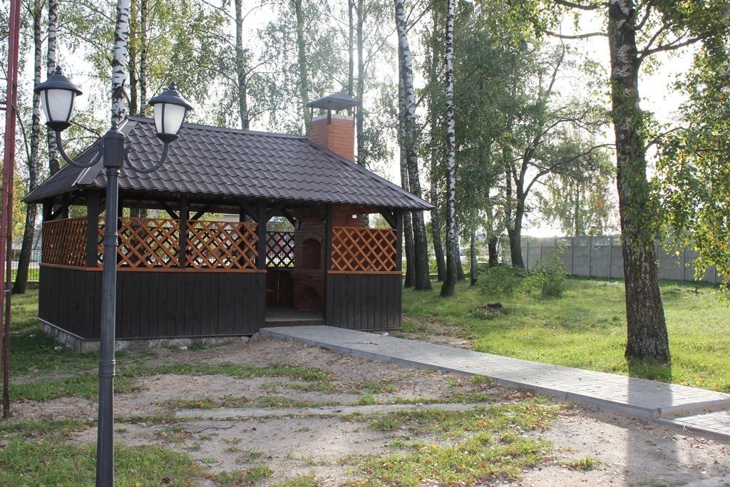 Turli Inn Maladzečna Exteriér fotografie